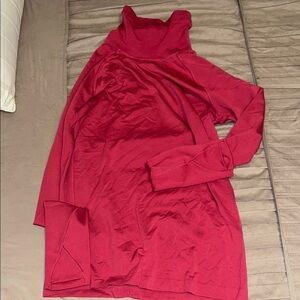 Lululemon Swiftly Speed Turtleneck